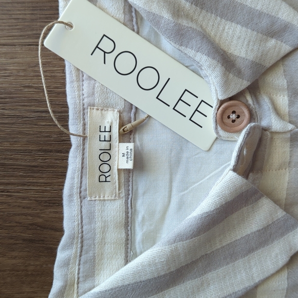 NWT Roolee Striped Cropped Button Up Size Medium - Picture 4 of 7